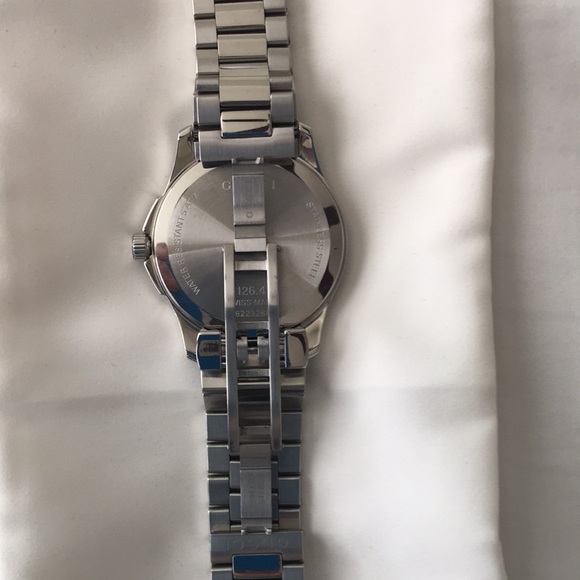 Gucci G-Timeless Stainless Steel Men's Watch with Triple-Link Bracelet - Picture 5 of 10